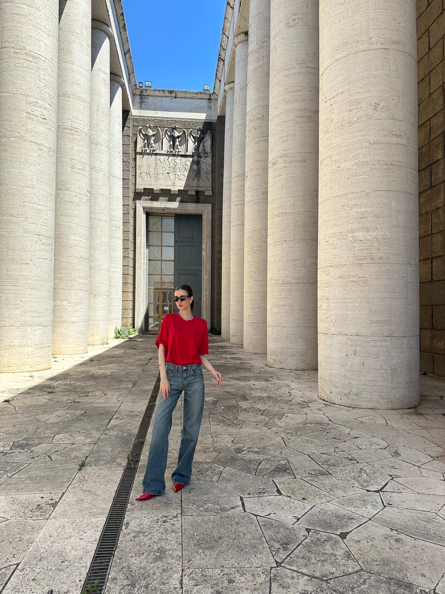 Maglia con spalline rossa