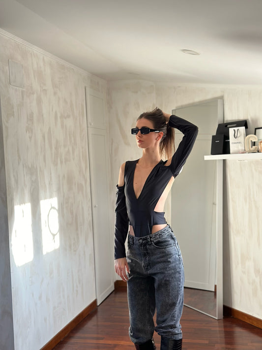Body Amelia