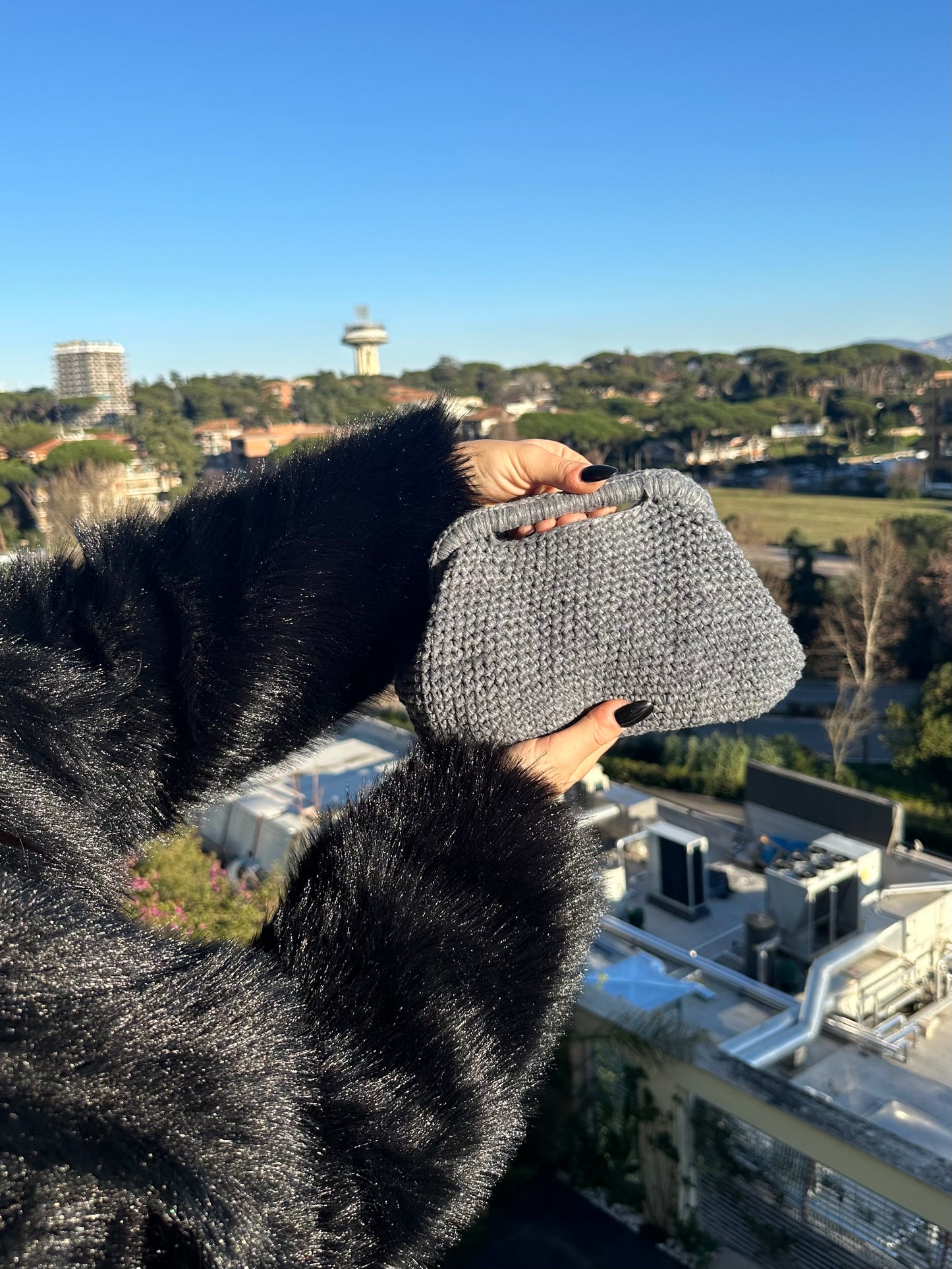 Clutch grigia