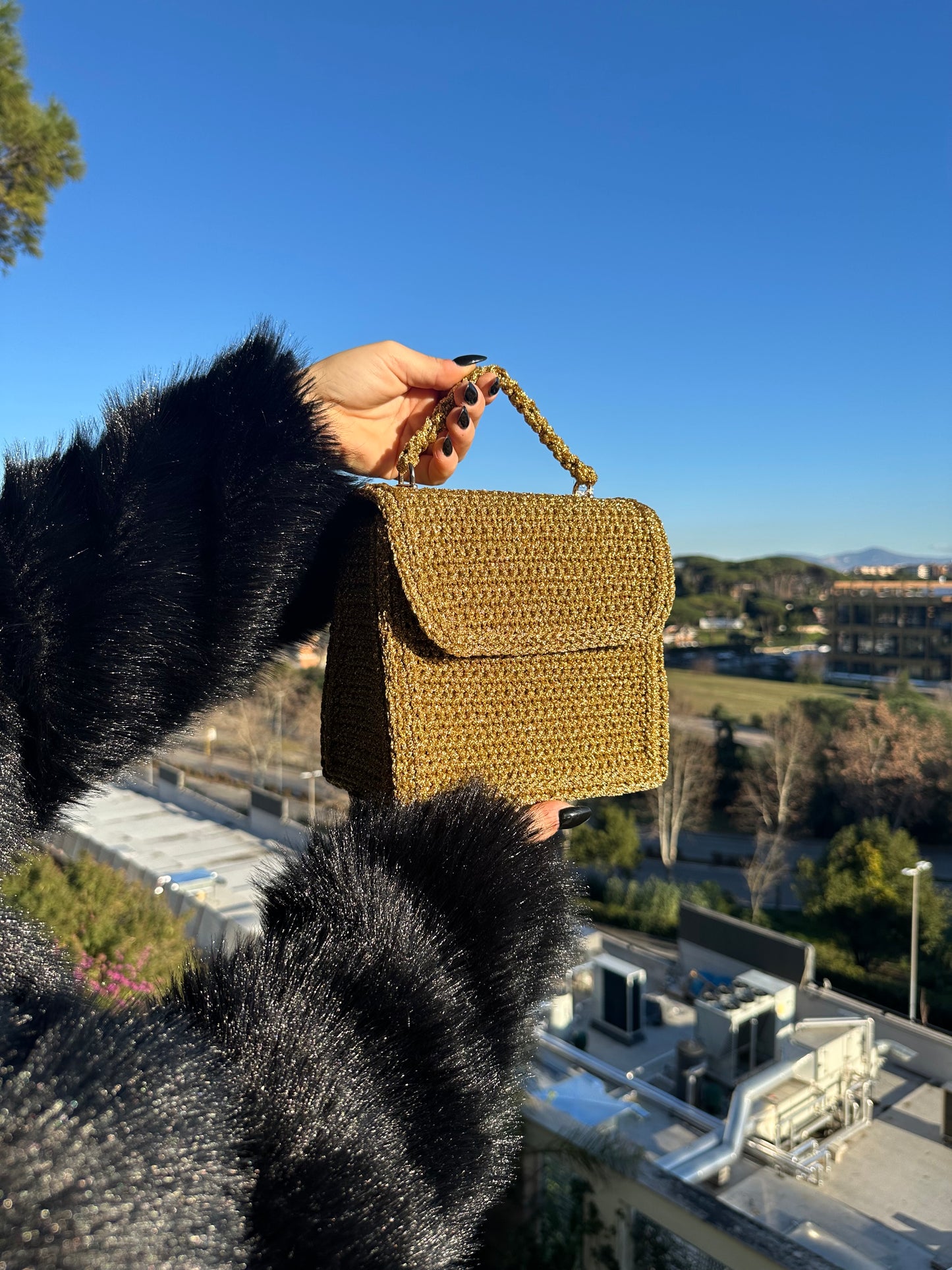 Borsa dorata foderata
