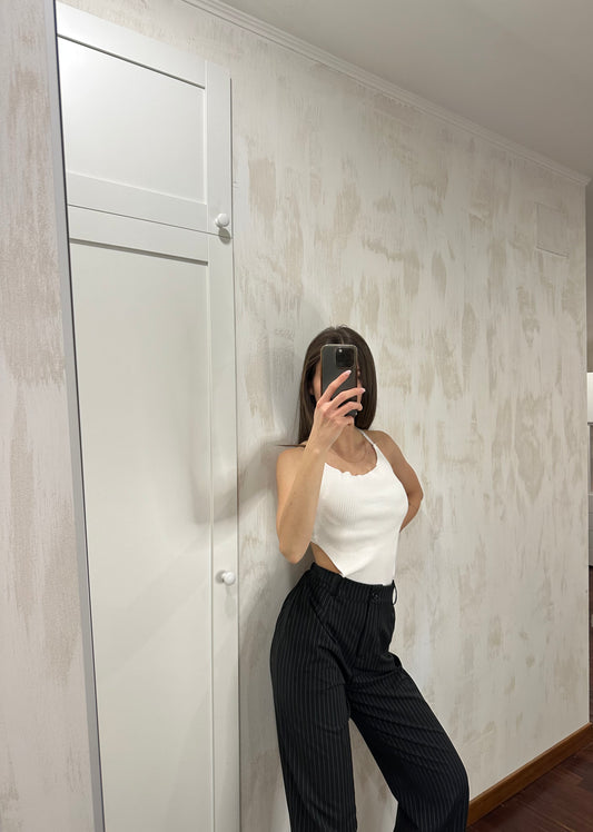 Top bianco lacci